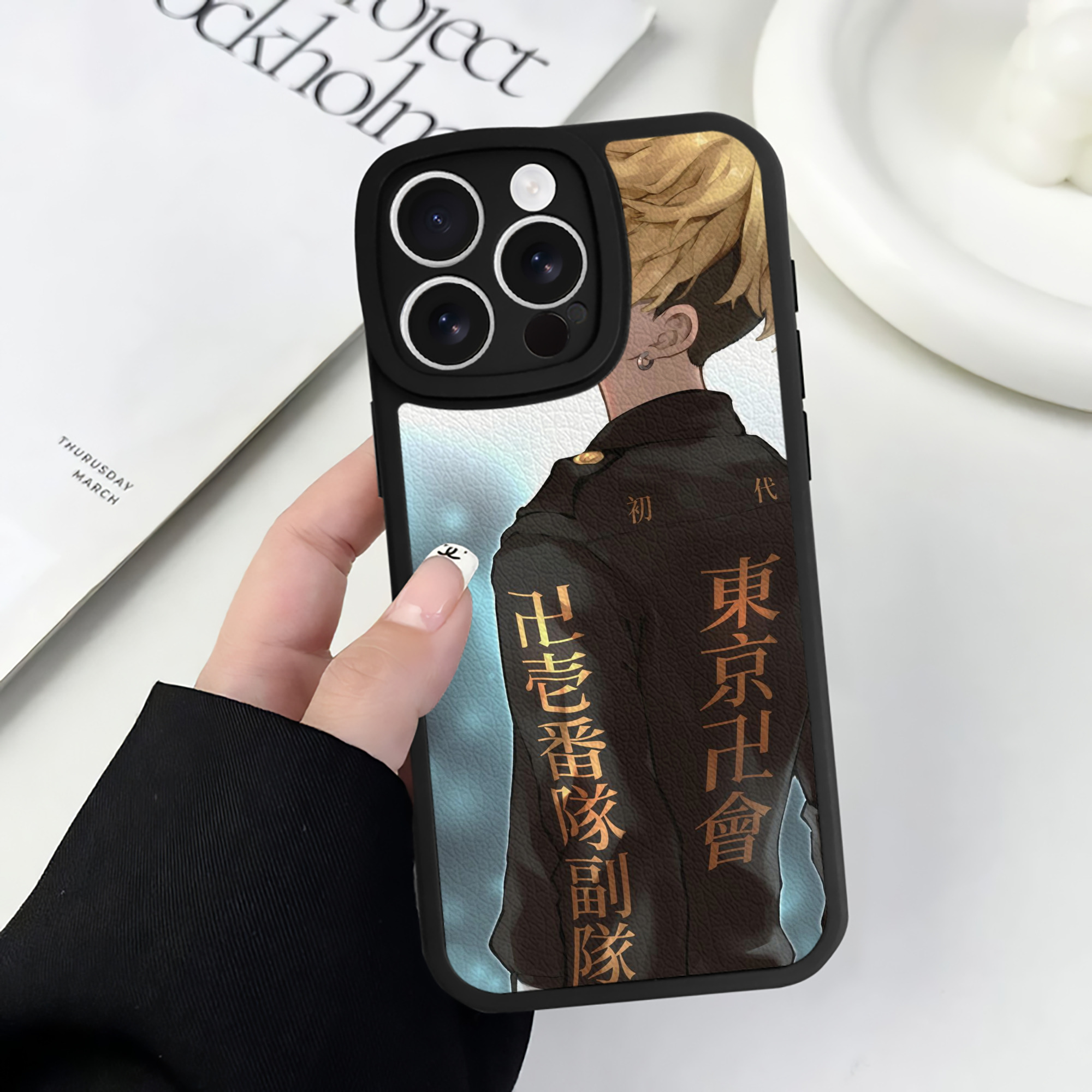 （画像用） 東京リベンジャーズ Tokyo Revengers 【iPhone 16シリーズ対応】シリコンスマホケース（レザー調） 材質：シリコン